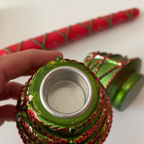 🆕 pair of festive candles and holders. - Picture 5 of 6